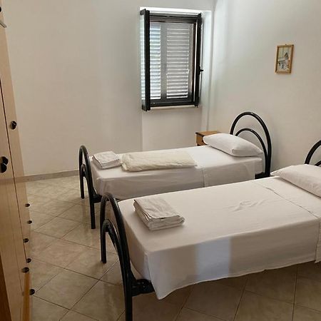 Casa Vacanze Foce Varano Apartment Екстериор снимка