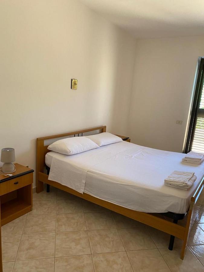 Casa Vacanze Foce Varano Apartment Екстериор снимка